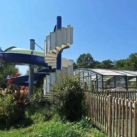 Mobil Moderne Et Spacieux *